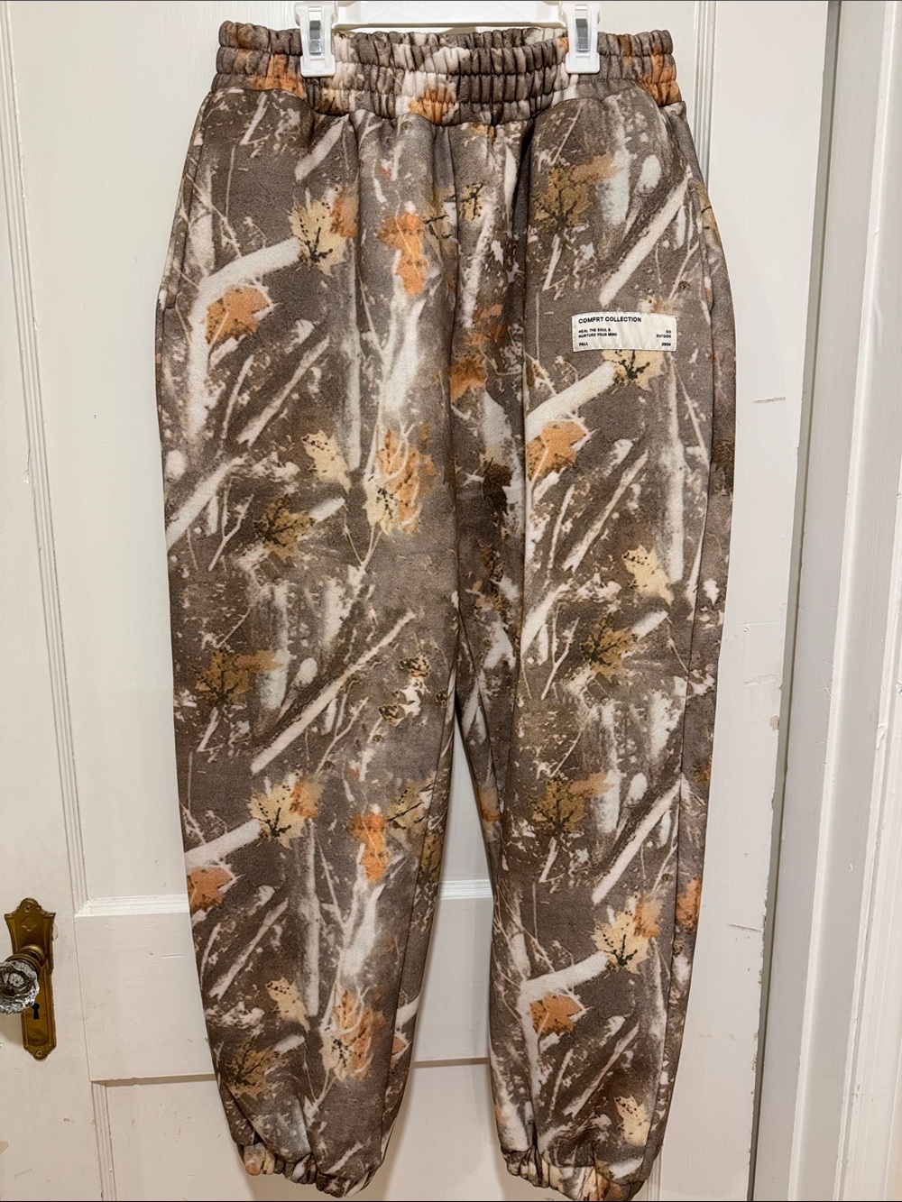 Comfrt camo sweatpants